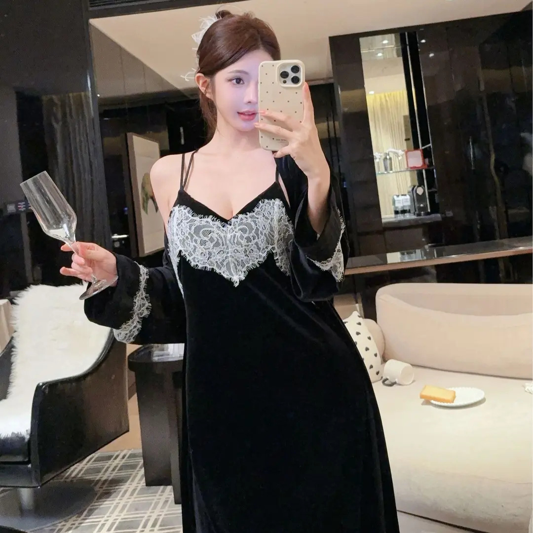 Gold Velvet Pajamas for Women Autumn and Winter 2025 New Mid-Length Nightgown Sexy Lace with Breast Pad Beautiful Back Nightgown Set