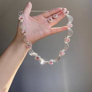 Light luxury and high-end imitation pink crystal literary retro medieval palace jewelry fan-shaped beautiful necklace and earrings set