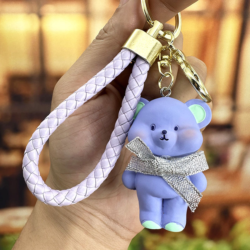 Nueva resina de lana oso llavero mujeres exquisito coche mochila colgante par moda bolsa colgante pequeño regalo