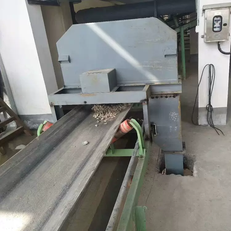 皮带中部取样器石子皮带中部取样机刮板式采样器机器设备