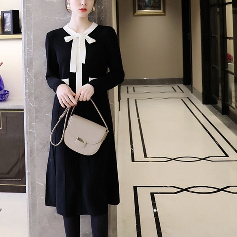 Retro fashionable elegant long woolen knitted dress with bow