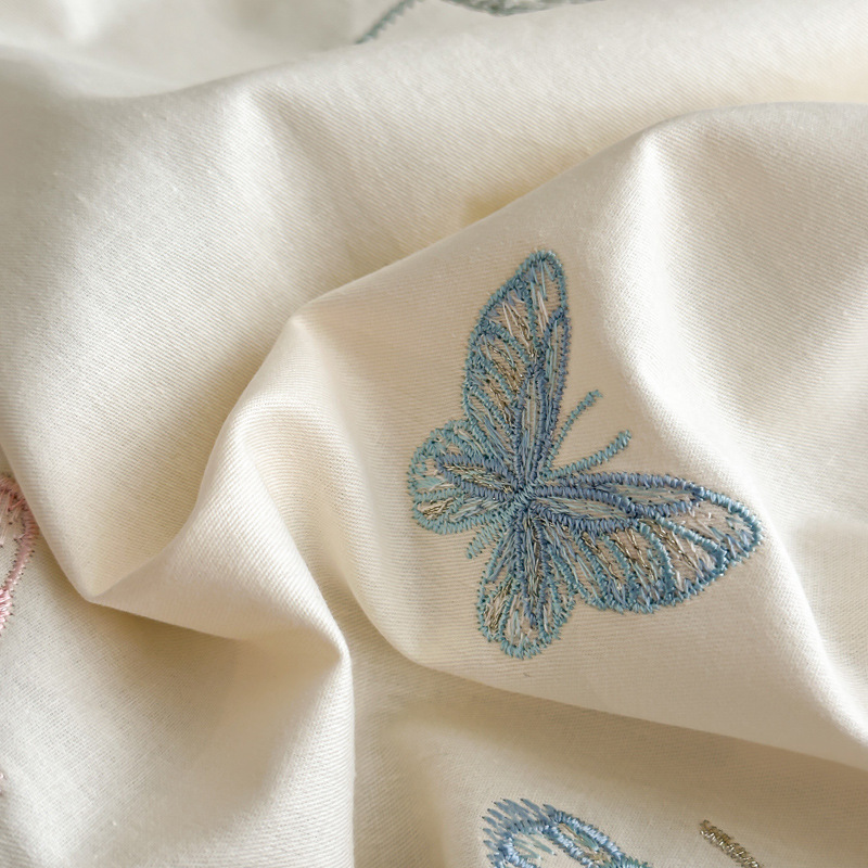 Class a Classy Accessible Luxury 100% Cotton Embroidered Four-Piece Pure Cotton Quilt Cover Skin-Friendly Soft Anti-Static Pure Color Set