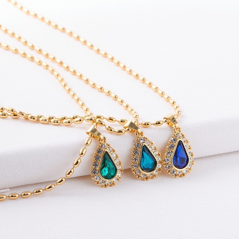 Simple Style Water Droplets Artificial Crystal Copper Inlay Zircon Pendant Necklace 1 Piece display picture 3