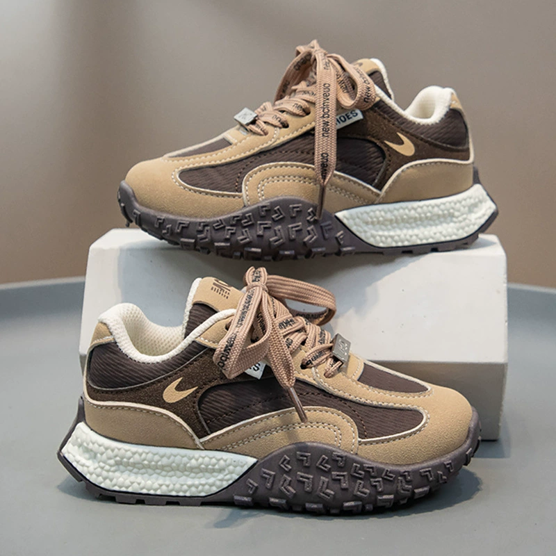 Детская спортивная обувь, повседневная обувь для мальчиков и девочек, новая студенческая обувь для морального воспитания осень 2025 года, универсальная повседневная детская обувь на мягкой подошве.