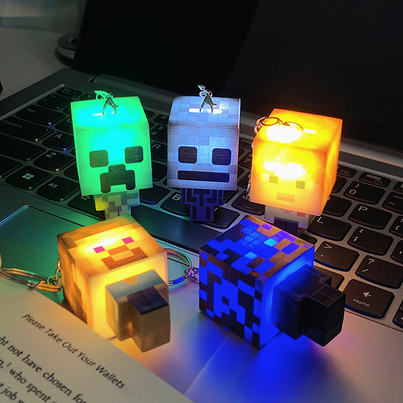 クリエイティブミニキーホルダーマインクラフト周辺発光キャラクターモデルおもちゃ面白いスクールバッグペンダント装飾|undefined