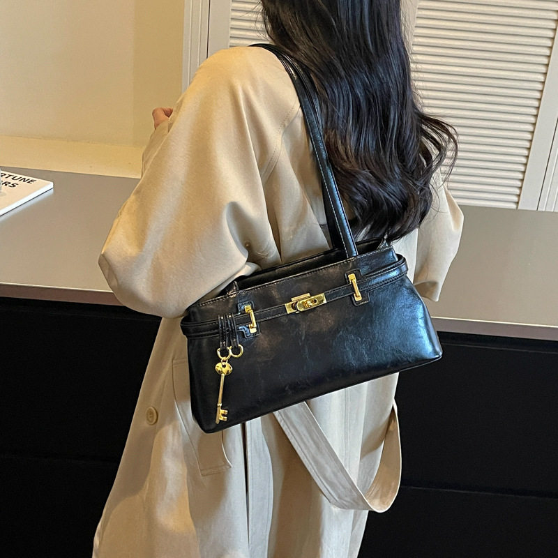 Túi tote nữ quai đeo vai dáng ngang cỡ lớn , chất liệu PU mềm, đựng được nhiều đồ — Gạo trắng, Rượu vang đỏ, màu cà phê, màu nâu chi tiết 23