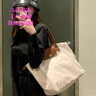 �羳����70������Ӱ����ذ��μ��Ҹ�°�������ˮ���ۯB��Ů��