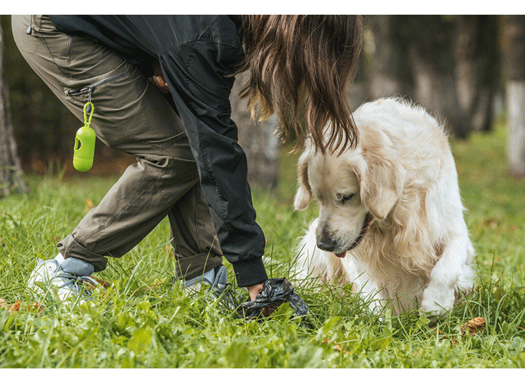 Dog Portable Pooper Scooper Hanging Pet Garbage Bag display picture 3