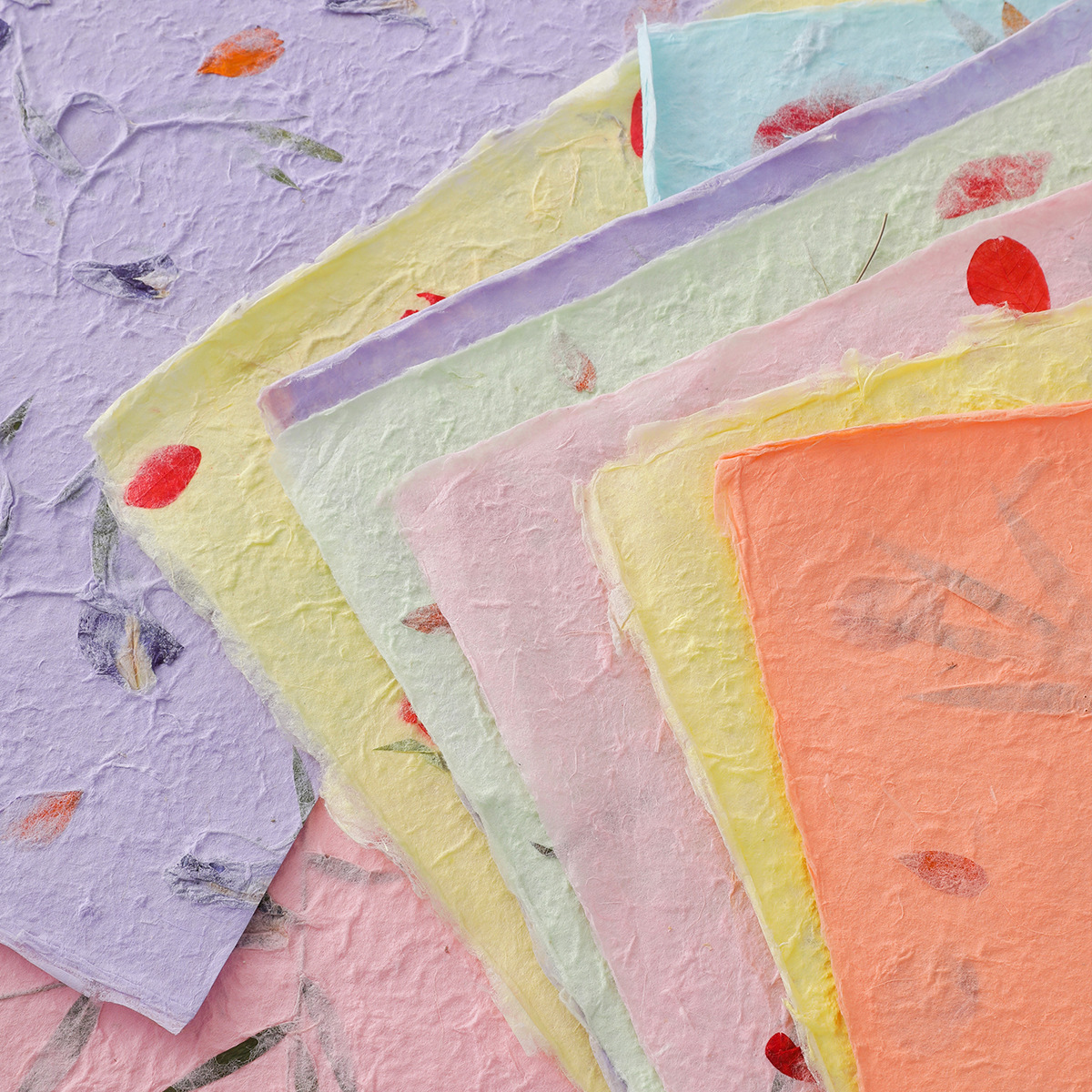 Pequeño papel de flores fresco, papel escondido a mano, papel de embalaje de pétalos, papel tradicional, clip de papel, papel decorativo, papel de lámpara al por mayor