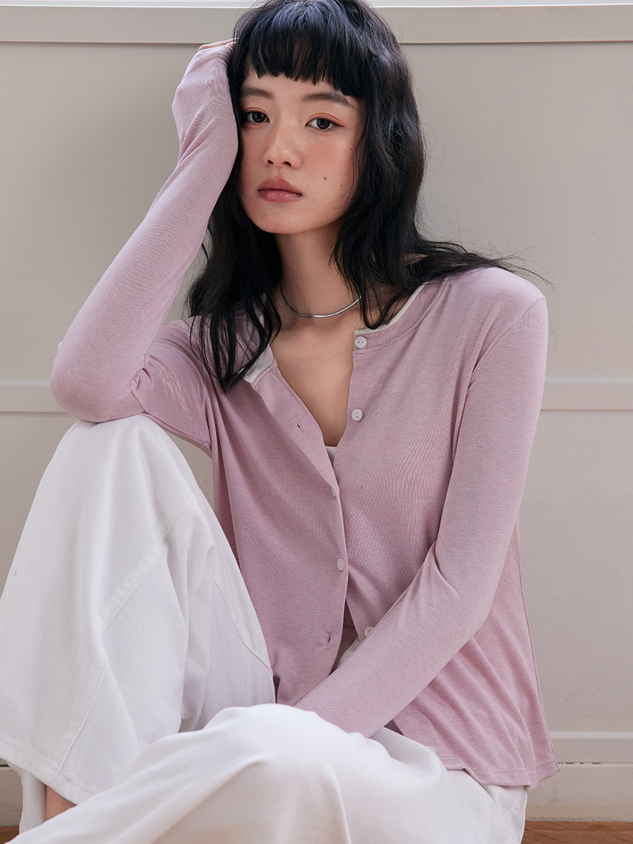 春と夏のテンセルウールボタンボトリングシャツ女性のための新しいリヨセル多用途カーディガンスリム長袖トップセーター