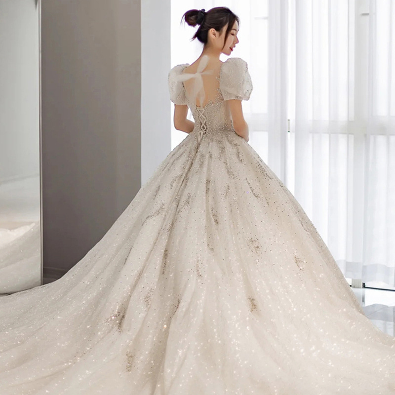Vestido de novia estilo francés, nuevo modelo 2026, vestido principal con elaborada artesanía, estilo corte grandioso y elegante, cola larga, apto para novias embarazadas.