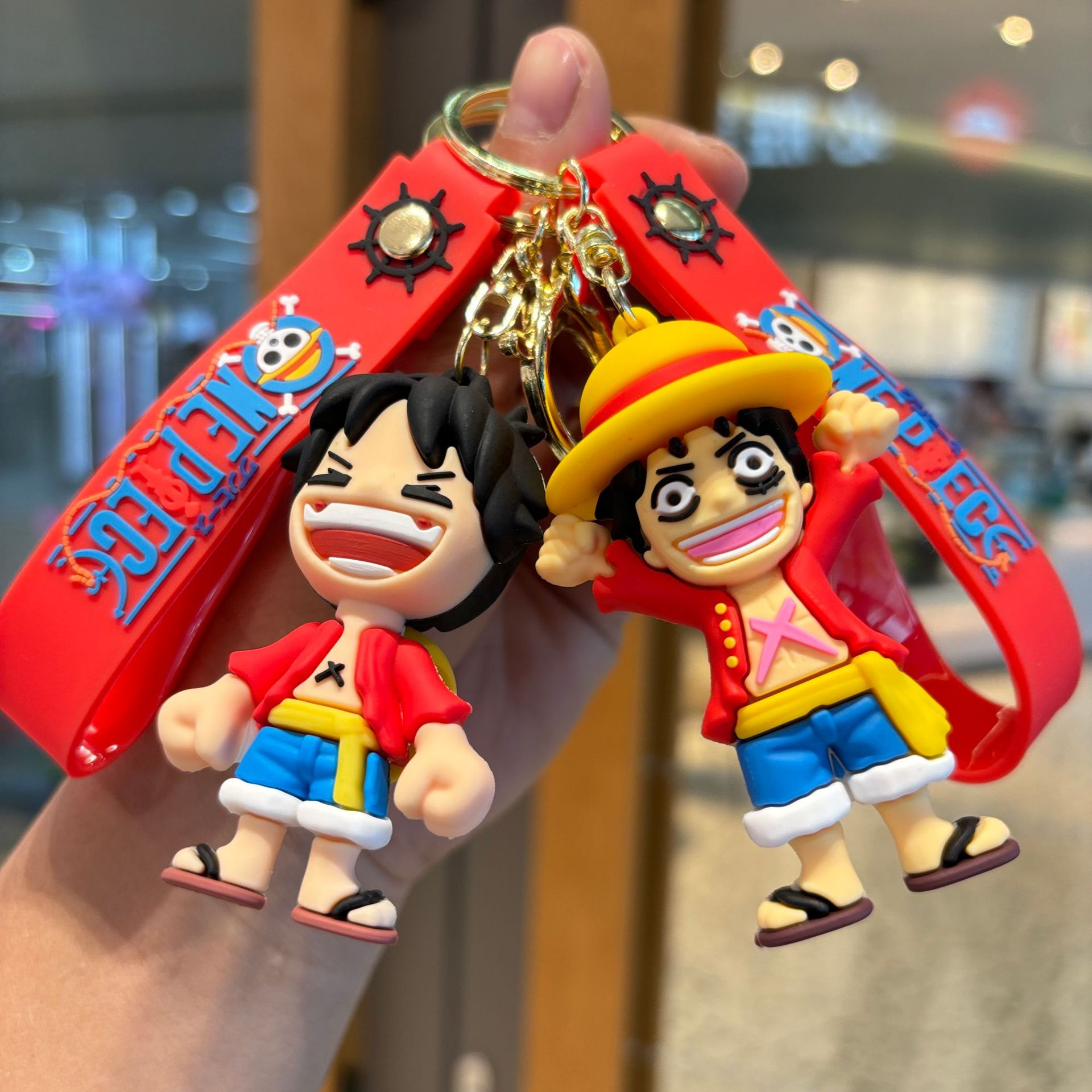 Crossing One Piece Keychain tarjeta Luffy muñeca tridimensional bolsas de coches colgantes de llaves pequeños regalos al por mayor