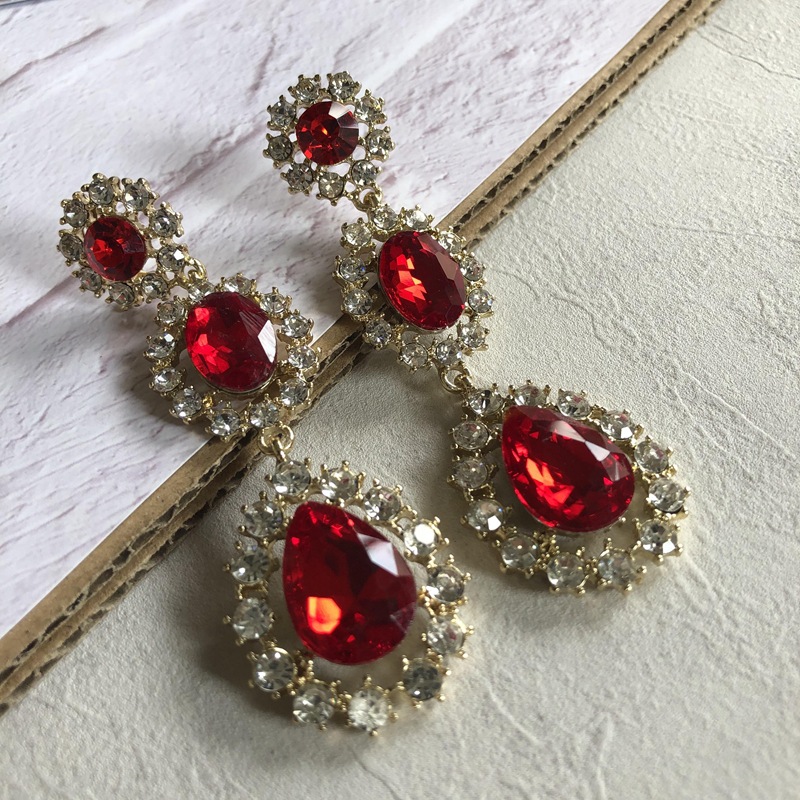 Red Crystal Stone Flower Long Pendant Earrings Wholesale Nihaojewelry display picture 18