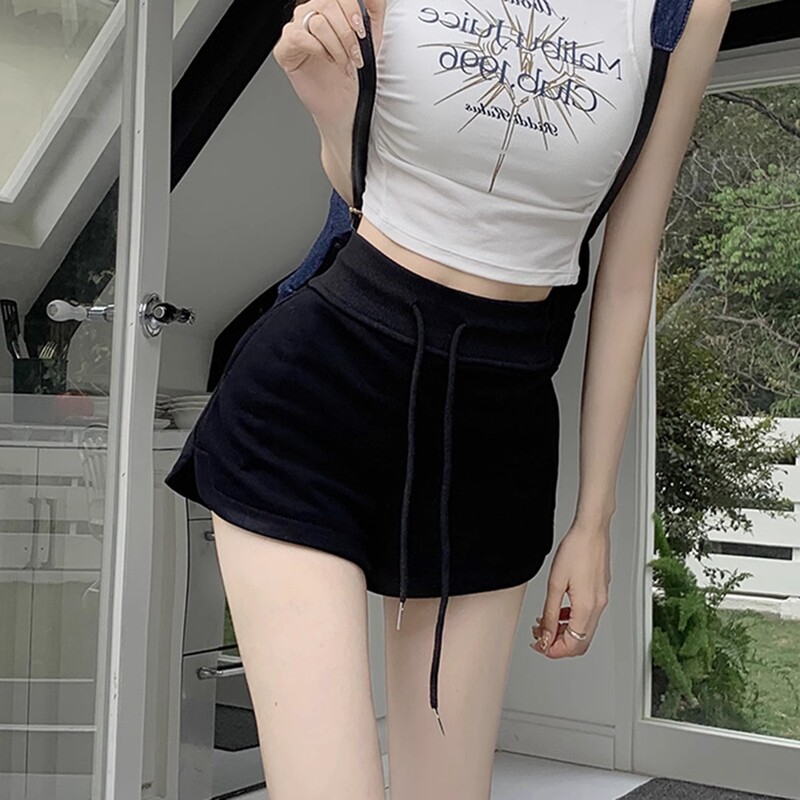 This year's popular hot shorts women's summer 2024 new super good-looking black wear small sports leisure