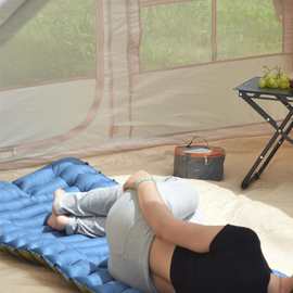 户外露营充气床地铺超轻脚踩充气垫野营露营便携式折叠防潮气垫床