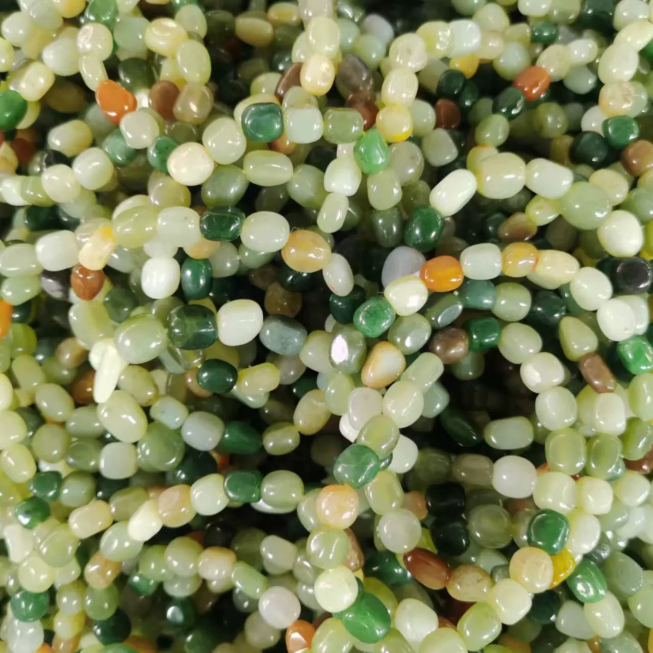 Чистый натуральный Синьцзян-Хетиан Джейд отправить сертификат