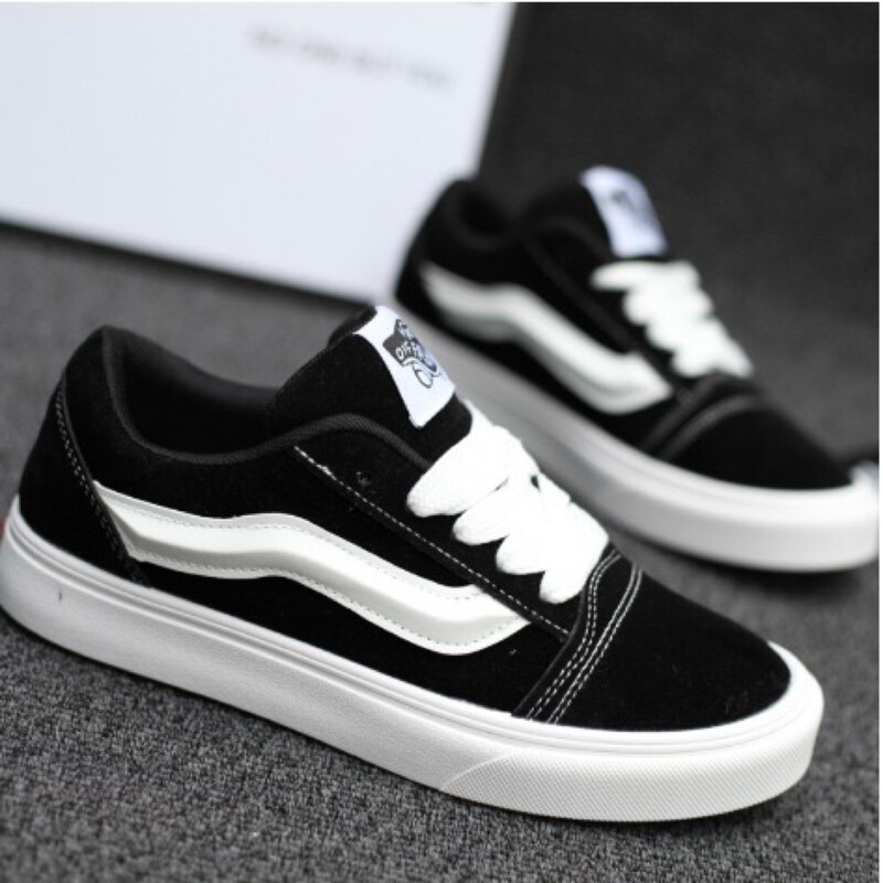 Hong Kong Style Skateboard Shoes for Women Ins Trend 2025 Spring & Fall New Couple Versatile Sports Casual Shoes Student Canvas Shoes