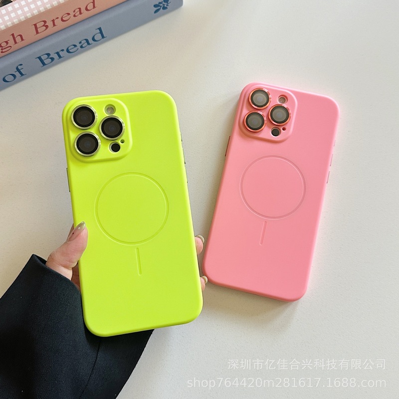iPhone17 ソフトカラー液体シリコーン磁気吸引モデル、レンズフィルム付き、Apple 16 携帯電話ケース AI 写真ボタンに適しています|undefined
