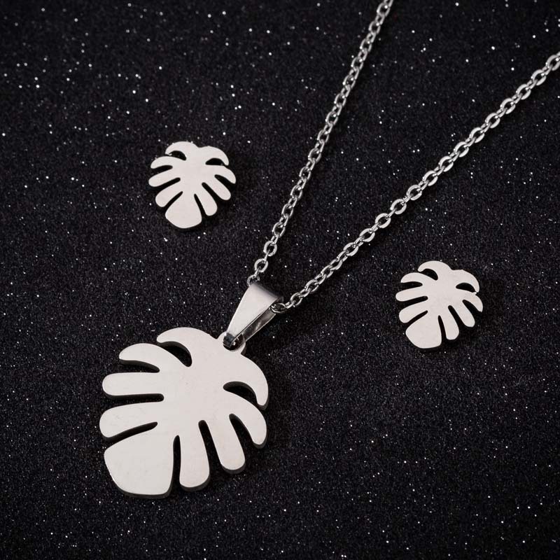 PVD Coated Gold Plating Process PVD Coated 18K Gold Real Gold Plated Leaves 201 Stainless Steel Fashion Waterproof Non Tarnish Earrings Necklace