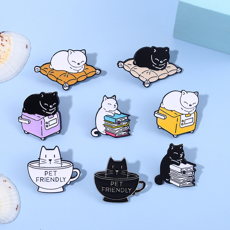 7g Weight Brooches Classification Daily, Street Occasion Alloy, Metal Material Animal, Cartoon, Badge, Cat Pattern Unisex Gender Plating Design Cute Style Cute Pin Animal Cartoon Badge Alloy Metal Plating Unisex Brooches 7