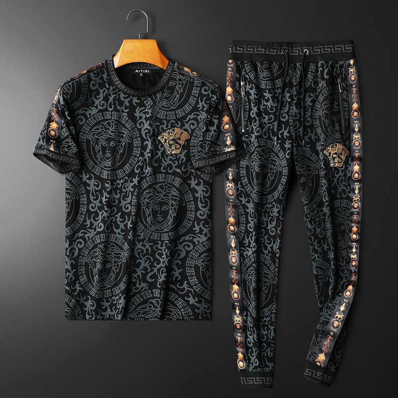 Europe station Chaopai Jinsirong men's wear 2021 summer new pattern Medusa Embroidery motion T-shirt trousers suit