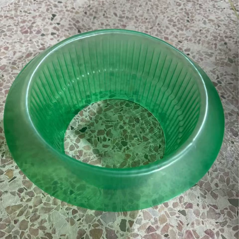 Snails, plastic round flowerpot, material, protective plant lamp, increased thickness