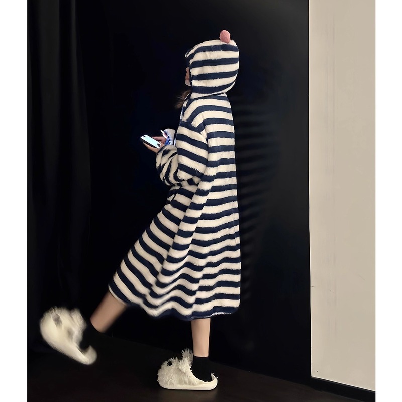 韩系条纹连帽珊瑚绒睡衣女冬季新款保暖加厚加厚毛绒睡袍家居服|undefined