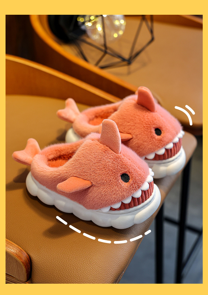 Unisex Casual Animal Round Toe Cotton Slippers display picture 1