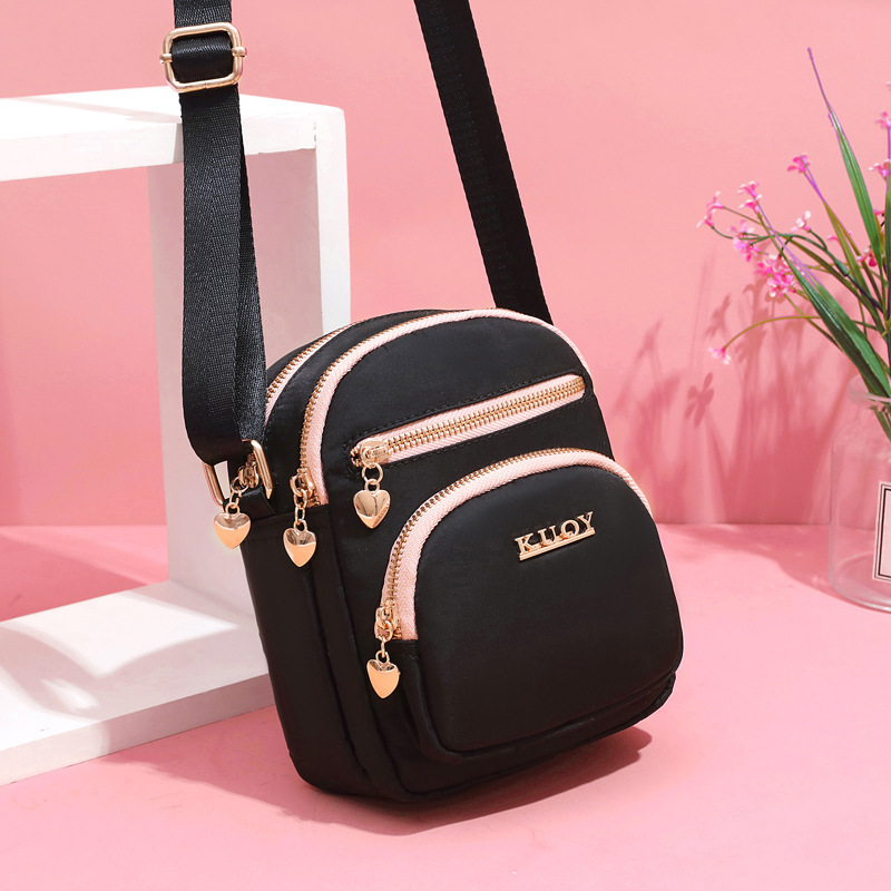 This year's popular ultra-light oxford cloth small bag casual women's shoulder bag ins Net red super popular messenger bag women's bag This year's popular ultra-light oxford cloth small bag casual women's shoulder bag ins Net red super popular messenger bag women's bag