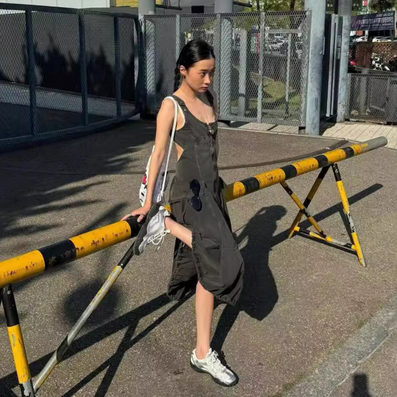 ~~~~~Korean Niche 24 New Models, Same Style as Hui Li, Backless Slim-Fit Pocket Sleeveless Dress ~~~~~Korean Niche 24 New Models, Same Style as Hui Li, Backless Slim-Fit Pocket Sleeveless Dress