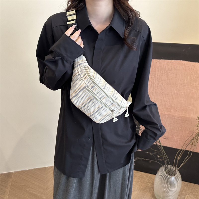 Primavera y verano nuevo estilo 2025, la moda de este año, la cintura del mensajero, el nuevo bolso femenino, la tendencia del bolso de hombro simple y versátil, casual