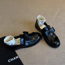 ܛƤ��~�A�^�����YӢ���L����Ьһ�_�ŏ͹ŌWԺ��Ь�͸�СƤЬŮ