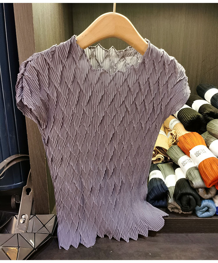 Áo thun tay ngắn cổ tròn xếp ly hình kim cương nữ ôm dáng — Màu đen, Màu hồng củ sen, Màu xám, Màu mơ chi tiết 9