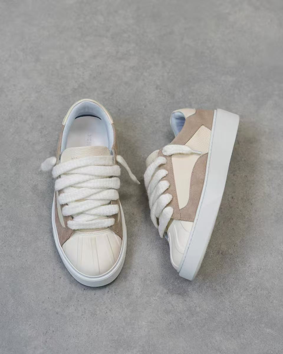 Números zapatos de hombre zapatos casuales skate planas redondas lazos clásicos versátiles skate de cuero