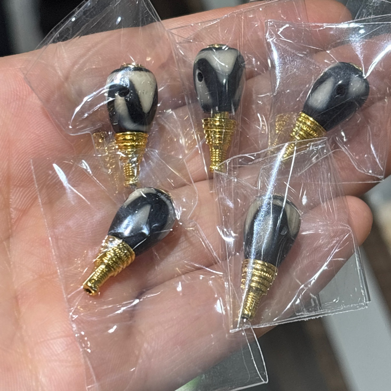 藏式藏式文玩佛珠三通天然玛瑙虎牙天珠黄铜镶嵌佛塔手链项链diy