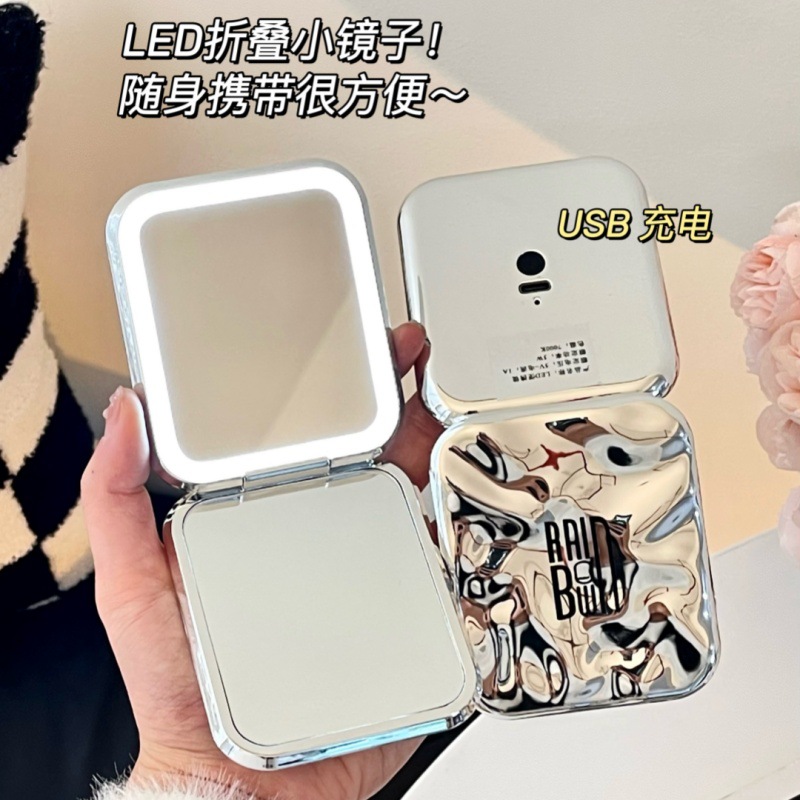 2024 nuevo LED espejo de maquillaje plegable portátil HD estudiante dormitorio princesa escritorio pequeño espejo con luz