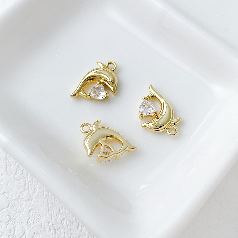 4g Weight Pendant Jewelry Making Type 18K Gold Plated Plating Material DIY Jewelry Accessories Classification 1 Piece Quantity Copper Material Starfish, Dolphin Pattern Plating Design Retro, Marine Style Style 1 Piece Copper 18K Gold Plated Starfish Dolphin Pendant 21