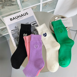 2023mumuwood autumn and winter new socks women color love embroidery ladies pile socks