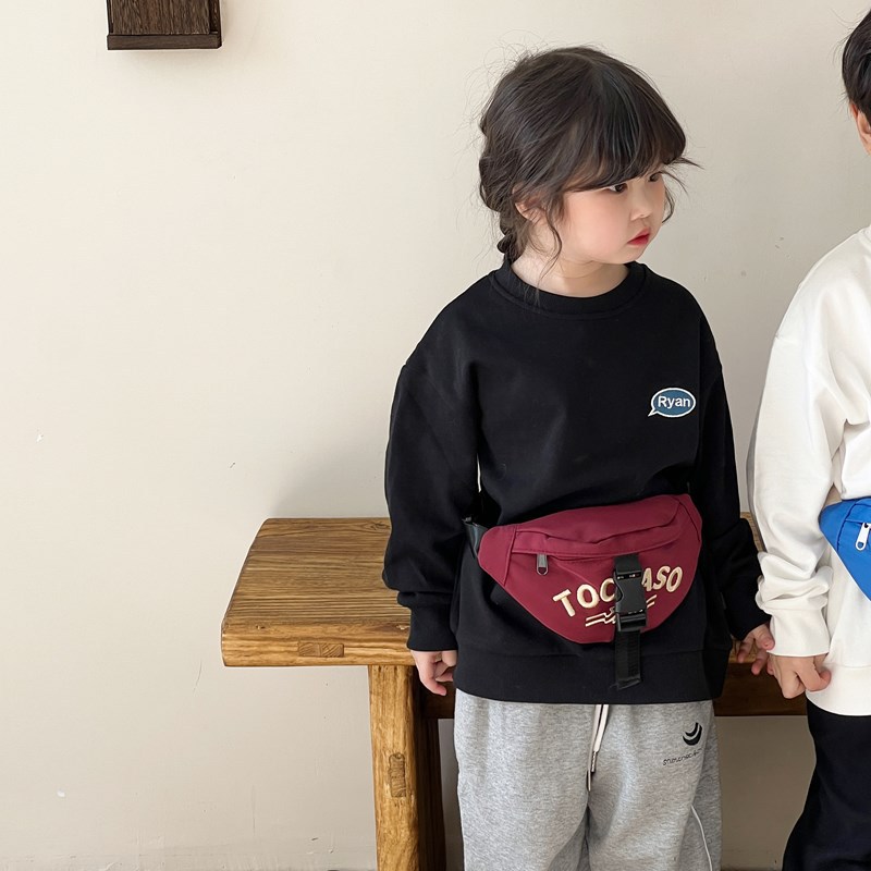 Riñonera para niños con letras de estilo occidental Versión coreana Bolsos de pecho para niños y niñas de moda fresca y popular Bolsos para niños de lona de moda nueva
