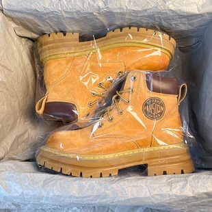 Unbreakable Rhubarb Boots for Men and Women, 2025 Winter New Mountaineering Genuine Leather High-Top Outdoor Work Boots