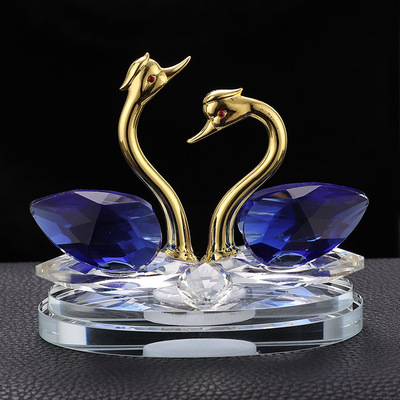 汽车香水摆件天鹅网红抖音同款金属用品爆款创意款可爱水晶香水座|ms