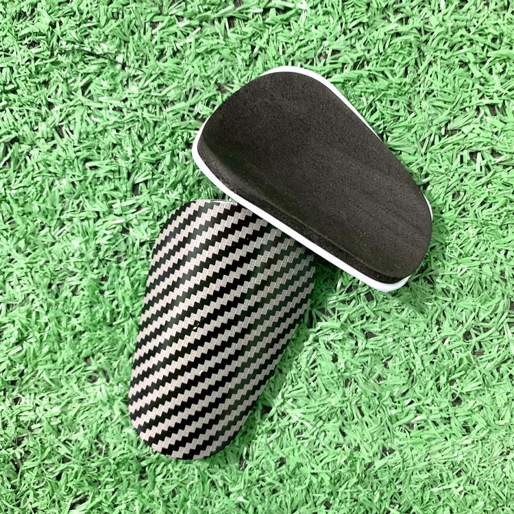 Shin Guard Carbon Fiber Pattern Football Shin Guards Mini Master Sports Inserts Adult Children Professional Knee Guards Manufacturers Wholesale_voghion.com