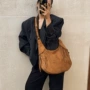 单肩大容量小众磨砂女包