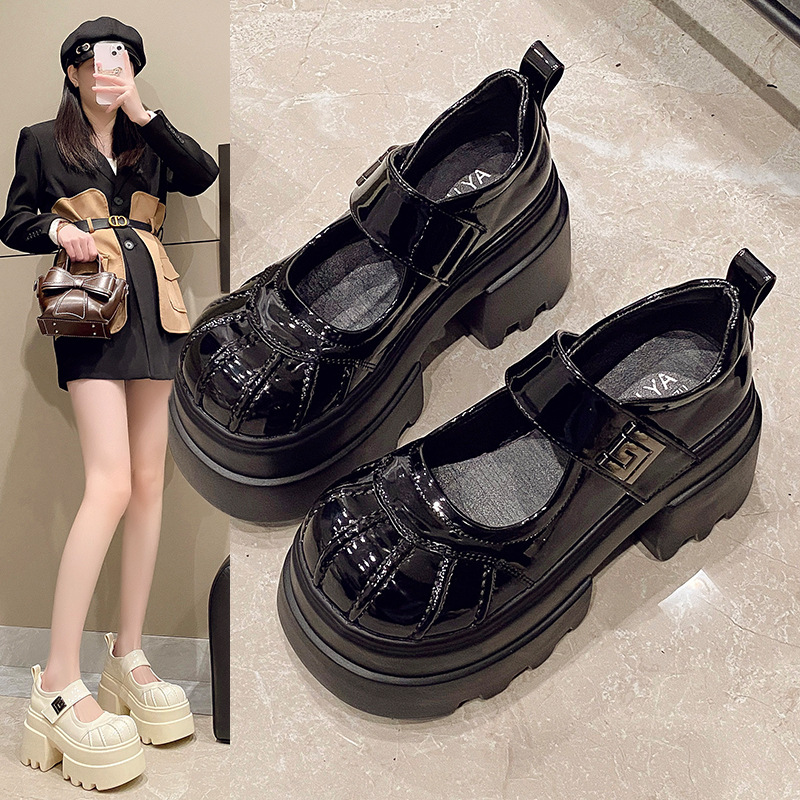 두꺼운 밑창 로퍼 여성의 2025 년 봄과 여름 신학생 통기성 메쉬 얕은 입 증가 여성을위한 조커 작은 가죽 신발