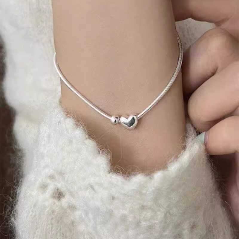 European and American Cross-Border New Niche Heart-Shaped Bracelet Simple and Versatile Love Design Round Bead Snake Bone Bracelet for Women Wholesale