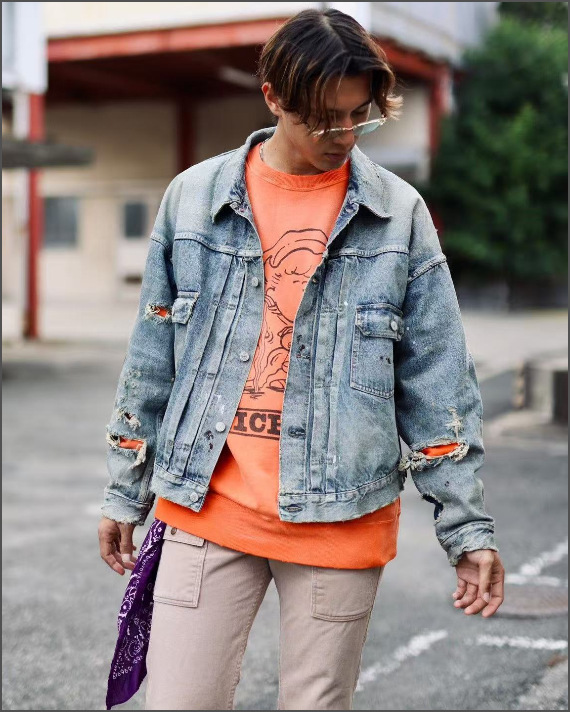 Vintage Denim Jacket With Graffiti Print Distressed High Street_voghion.com