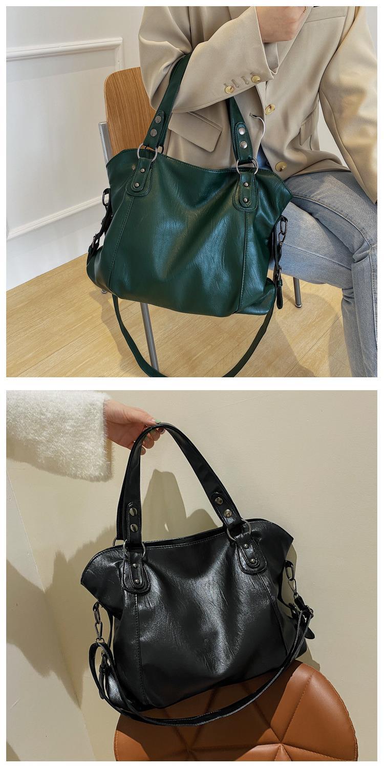 Frau Mittel Pu-Leder Einfarbig Klassischer Stil Reißverschluss Tragetasche display picture 12