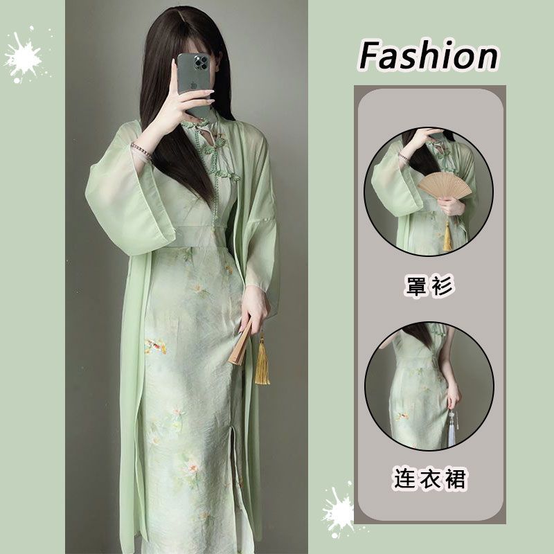 Zen-inspired women's retro-style modern Chinese-inspired cheongsam, sophisticated and elegant, figure-hugging summer dress.