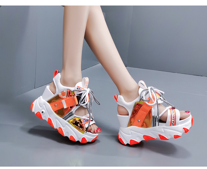 Damenschuhe 2024 Sommer Plateauriemen Low Top PU Plateausohle Fischmaul Colorblock Lässige Sandalen mit Keilabsatz_voghion.com
