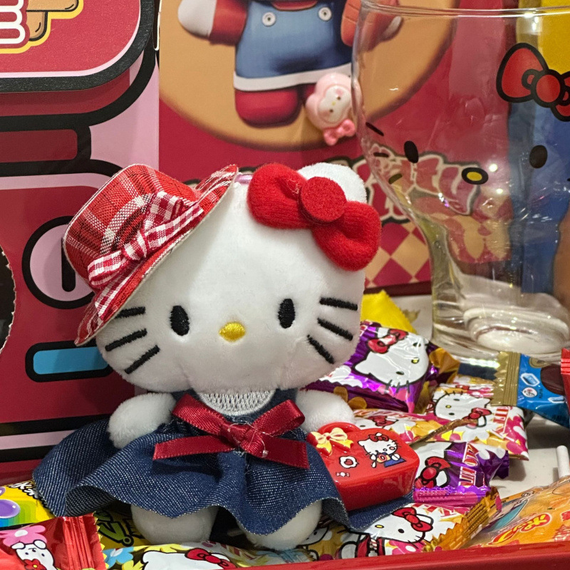 黑色草帽kitty帽宝宝挂件爱心扣公仔玩偶可爱赫本风挂饰钥匙扣|undefined